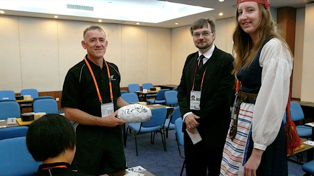 1stwmsg_pairgo_P1030463